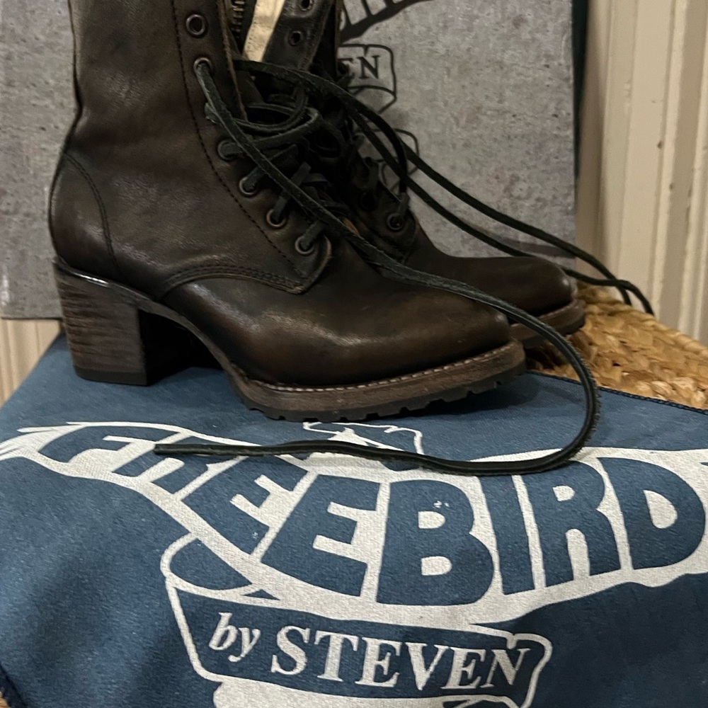 Freebird by Steven Women's Chocolate Lace Up Boots